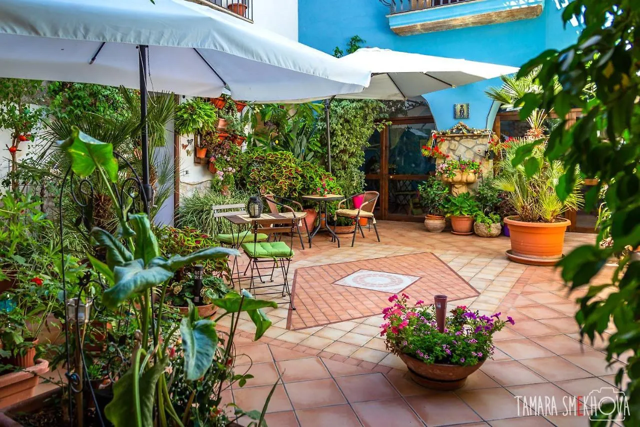 La Finestra Sul Cortile B&B Sciacca Italy