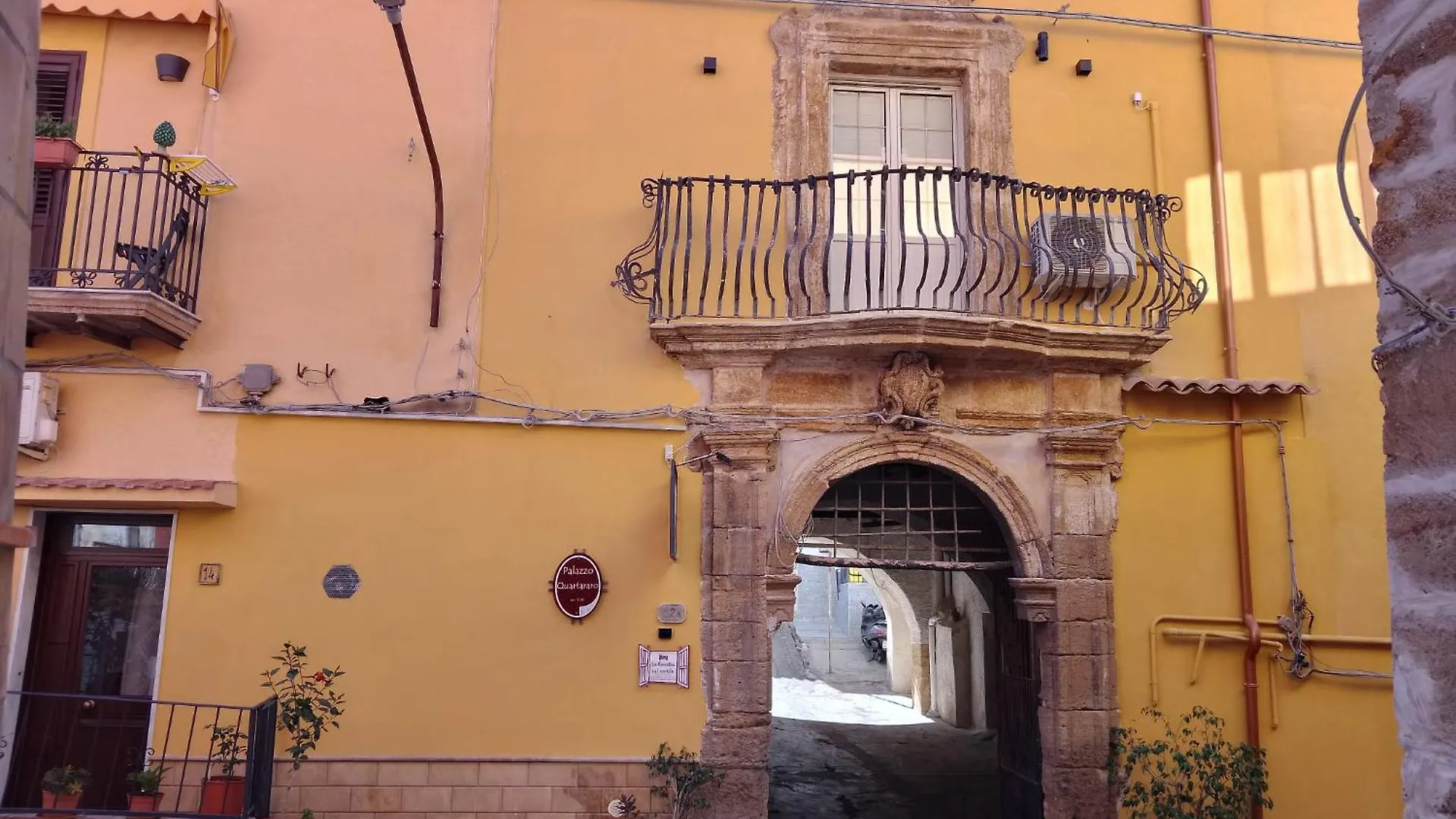La Finestra Sul Cortile B&B Sciacca