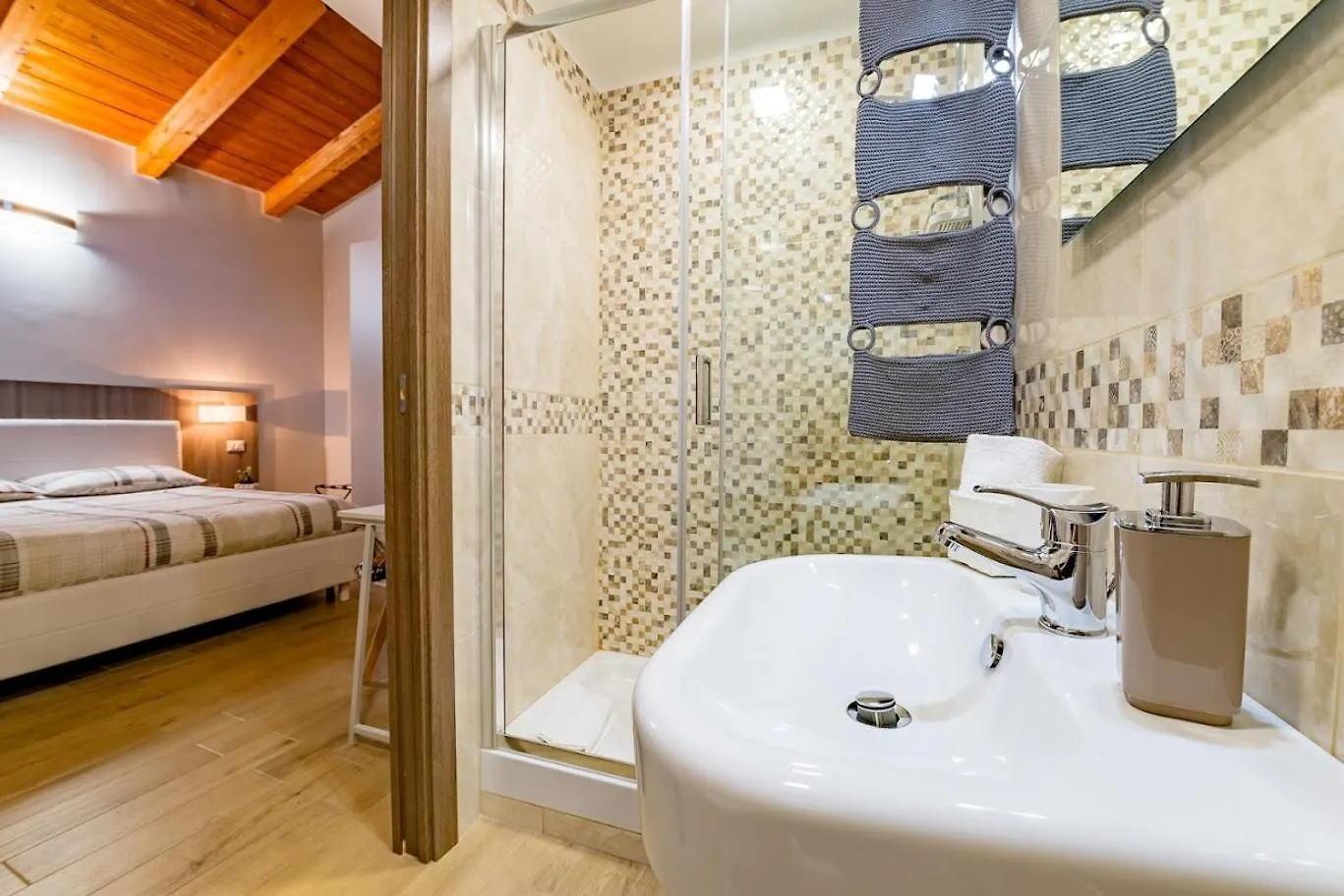La Finestra Sul Cortile B&B Sciacca