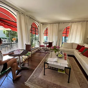 https://villa-corteolivo.hotelinveneto.com